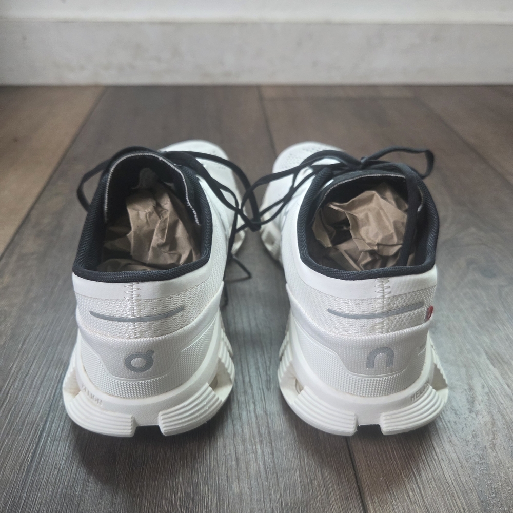 On Cloud X Women’s White and Black Running Shoes - Picture 6 of 9
